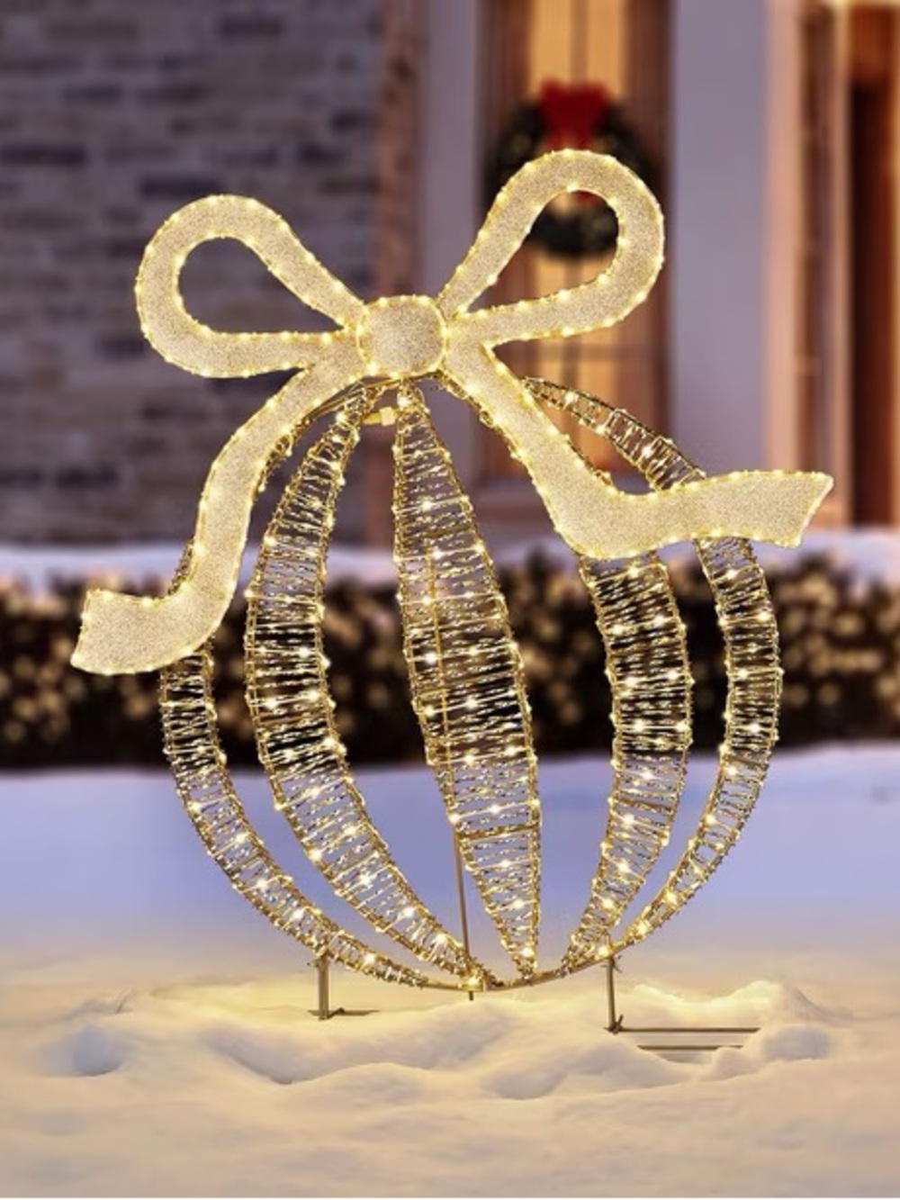 Pre-Lit Ornament and Giftbox Décor